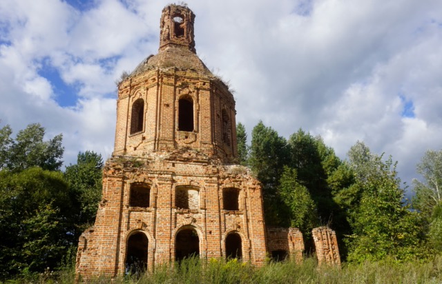 Наш лагерь: поход к храму Петра и Павла. Фото 3